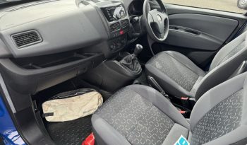 2017 – Fiat Doblo swb BX17 XZN full